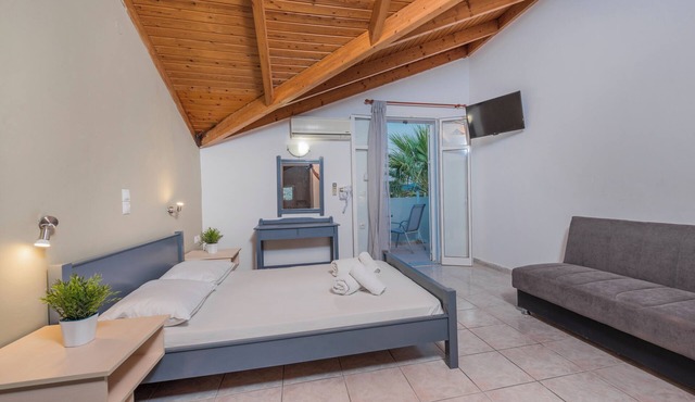 MAUI HOTEL LAGANAS in Laganas