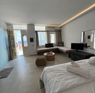 Michalelis cave & loft