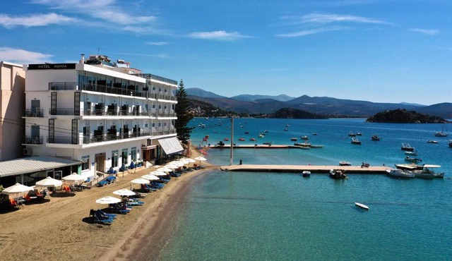 Minoa Hotel in Tolo