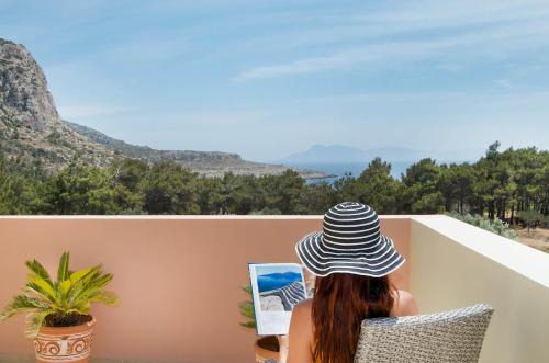 Miraluna Aparthotel in Karpathos