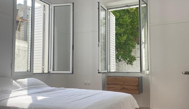 Modern 3BR Maisonette with garden 10 min from Acropolis in Athens