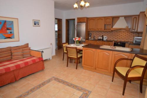 Molivos Hills Apartments