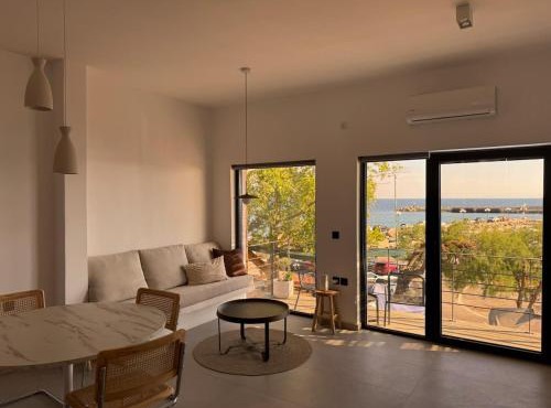 Molos Residence Plomari