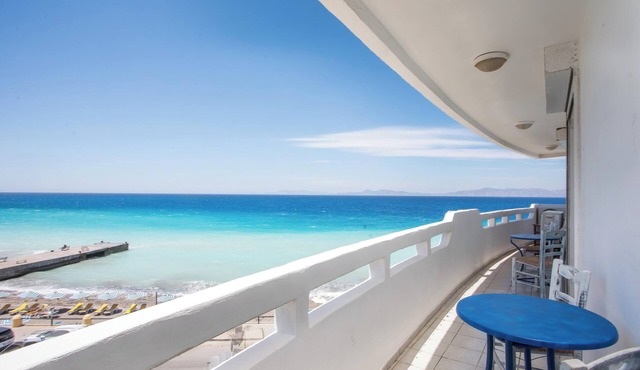 Molos Seaside Apartment in Rhodes Town