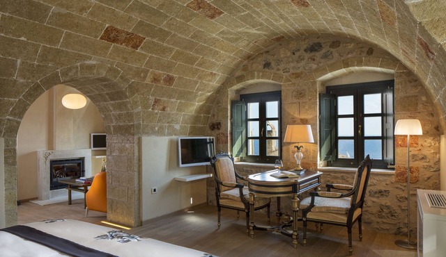 Moni Emvasis Luxury Suites in Monemvasia
