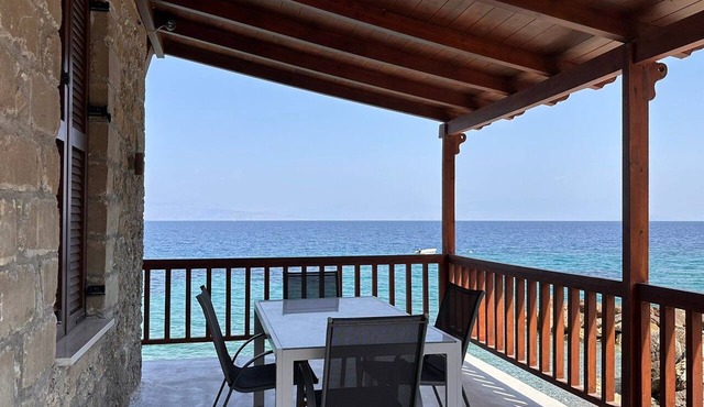 Muralis Mare Seaside Villa with Sea View, Wi-Fi, and Air Conditioning in Λυγιά