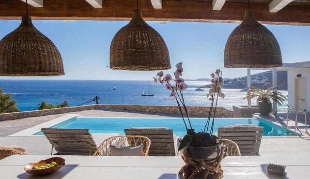 My Rental Homes - Villa Waves with pool and Jacuzzi. Close to Platis Gialos beach