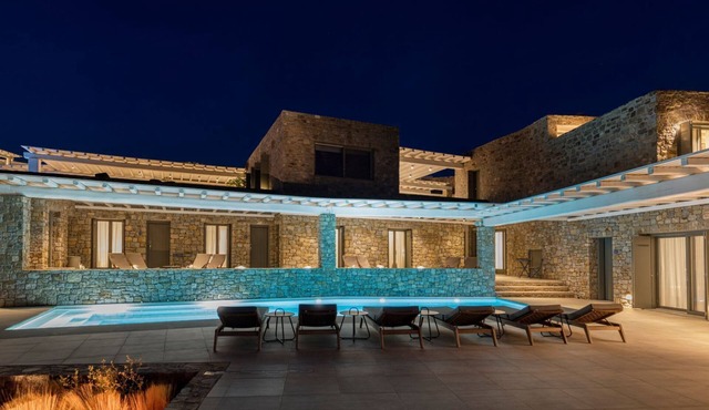 Mykonos Hideaway With Private Gym in Mykonos