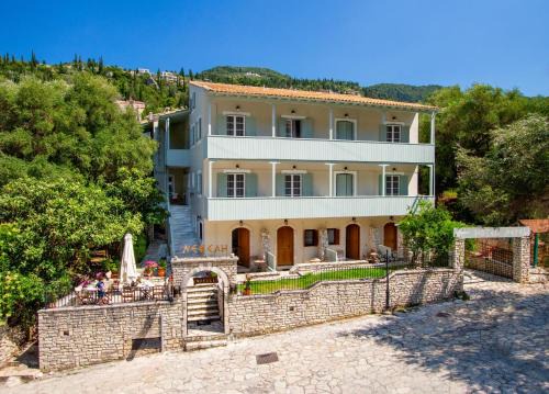 Nefeli Hotel in Agios Nikitas
