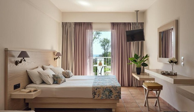 Nemesis Aparthotel in Laganas