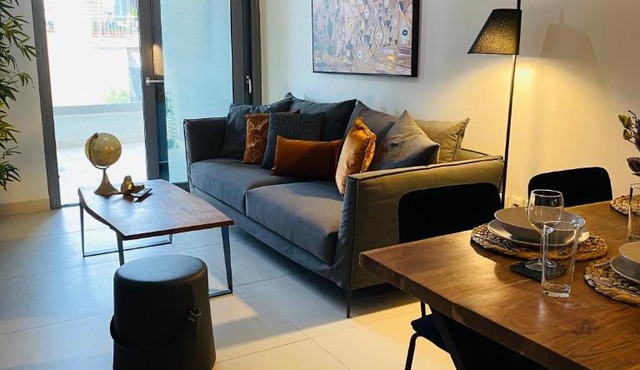 NEW 2BD APRT with SHARED ROOFTOP POOL in Athens