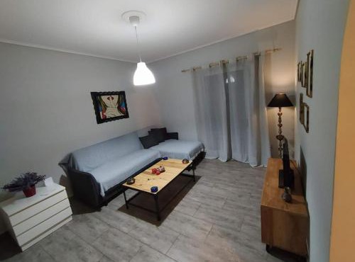 Nice& Cozy Flat 1min from the Heart of Athens.WiFi in Athens