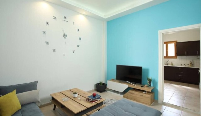 Nikea apartment near Pireus & metro I in Nikaia-Agios Ioannis Rentis