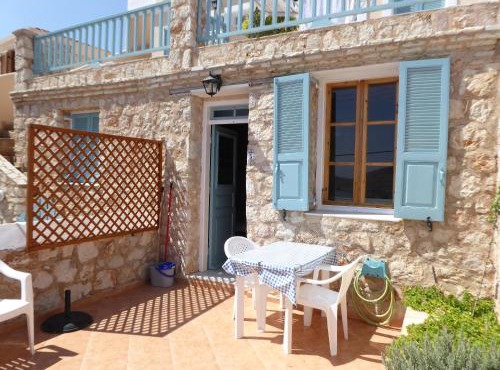 Nikitas Studio in Halki