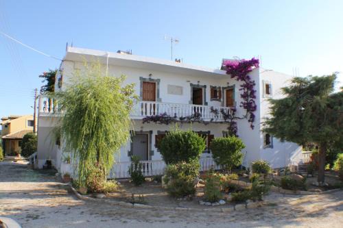 Nikolas House in Arillas