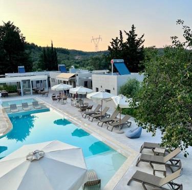 Nirikos Camping in Spasméni Vrísi