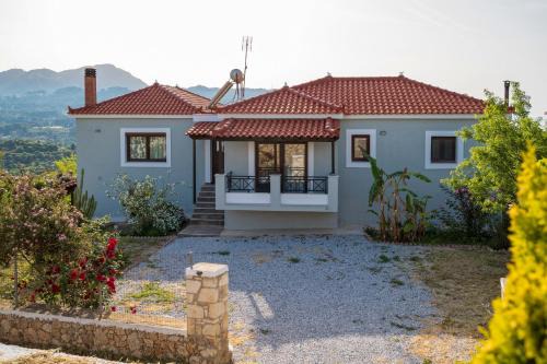 Nitsa House in Mesaíon Karlovásion
