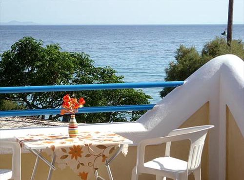 Oasis studios in Psili Ammos