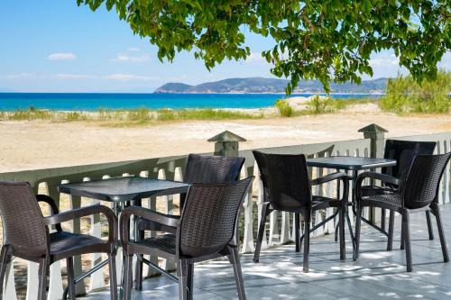 Olivento Beach Front Suites in Potos