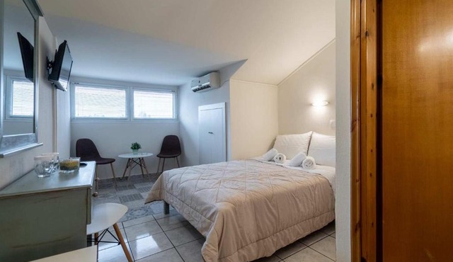Olympus View Rooms Sauna & Spa in Litochoro