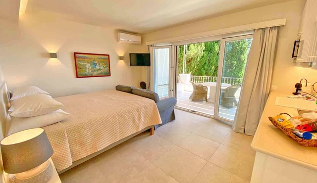 Paleopetres K-Nine - Premium Suite - Sea Views - Beach - Pool - Kalami in Kalami
