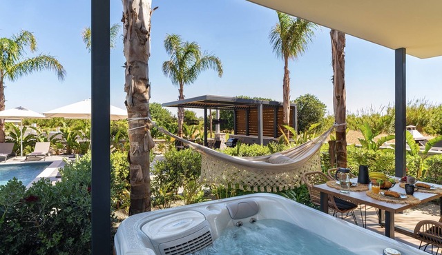 Palmeral Luxury Suites - Plumeria Ground Floor