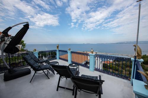 Panoramic Sea View Villa Evmenia and Harbourside Sea front apartments in Loutraki