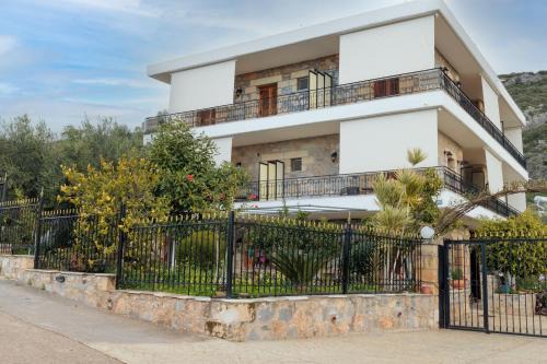 Paradeisos in Kardamyli