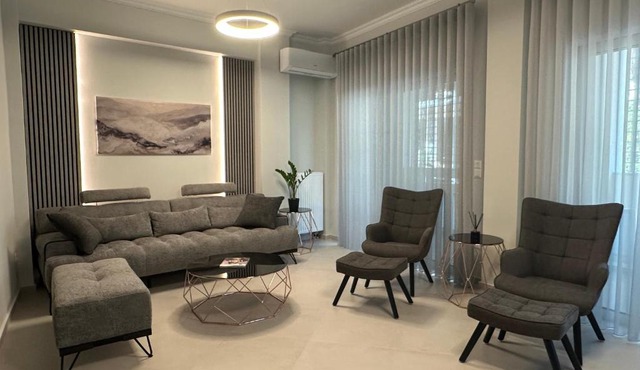 Parkside Residence in Athens