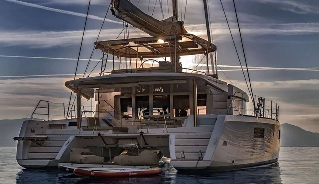 Paros Catamaran - Catamaran in Paros - Flo 52 by Fantasia Villas