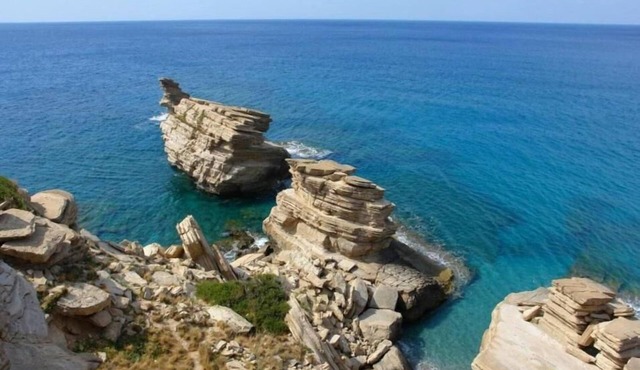 Paterakis Studio's Triopetra in Crete