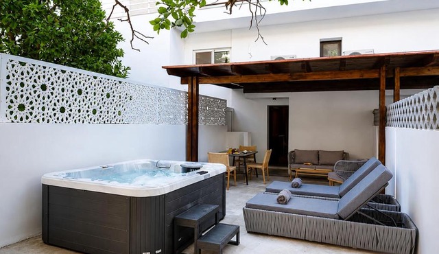 Pathos Urban Living Rhodes Town