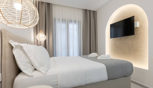 Pomelo Parga Cozy Studios | Free Parking & Wifi in Parga