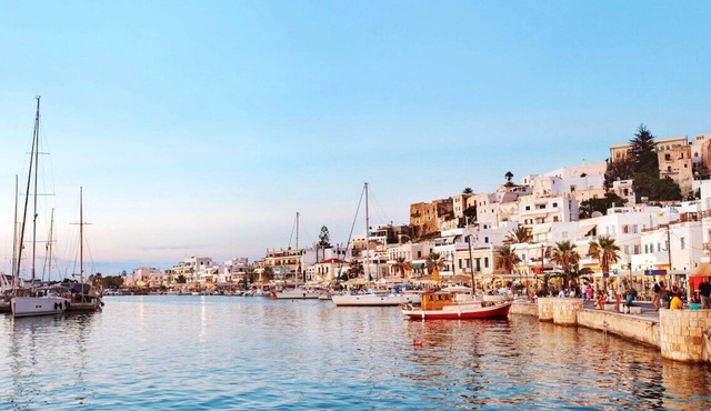 Prelude 2BR Central Naxos Apt Steps to Beach