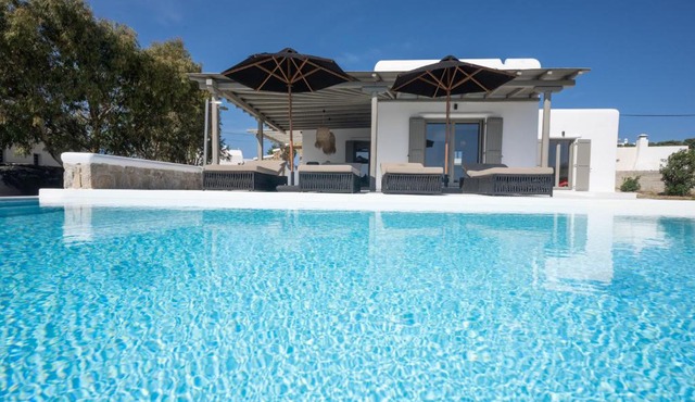 Private Villa Màou