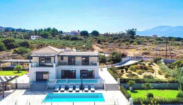 Private Villa with Eco Pool, Pickleball & Sea Views in Chania