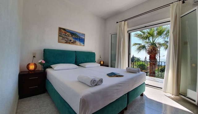 Quad with garden view in Syvota