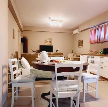 Quiet Cosy apartment near Karfas Beach