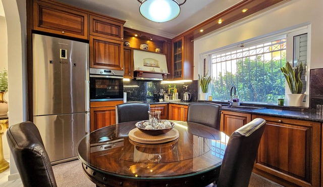 Renko Royal Villa Luxury villa in Athens Riviera. Private Pool, garden & BBQ in Lagonisi