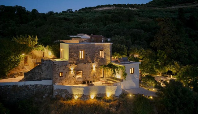 Restored Cretan Stone Villa with Heated Plunge Pool & Sea Views in Topólia