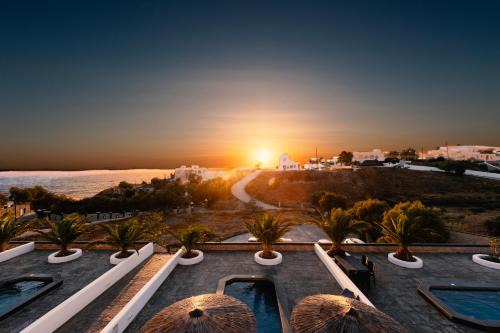 Rhenea Resort in Imerovigli