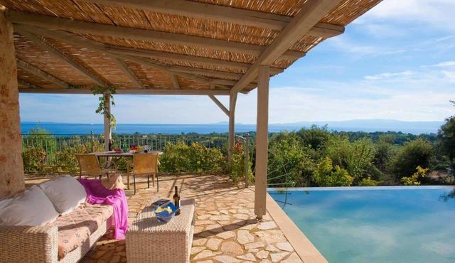 Romantic Hideaway, A/C, Private Pool, Superb Sea/Sunset Views over Skala - Just 5mins to the Beach! in Skala