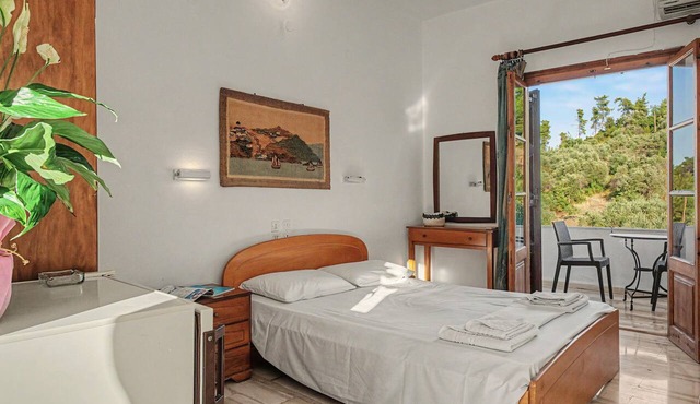 Room 'Orama 37' with Sea View, Wi-Fi and Air Conditioning in Εύβοια