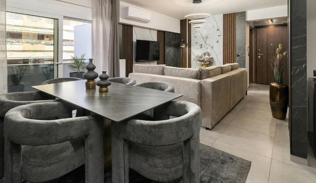 Royal maisonette by the sea in Neoi Epivates