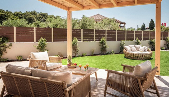 Salt Vibe Residence - Gaia 1 Bedroom, close to the sea in Vasilikos
