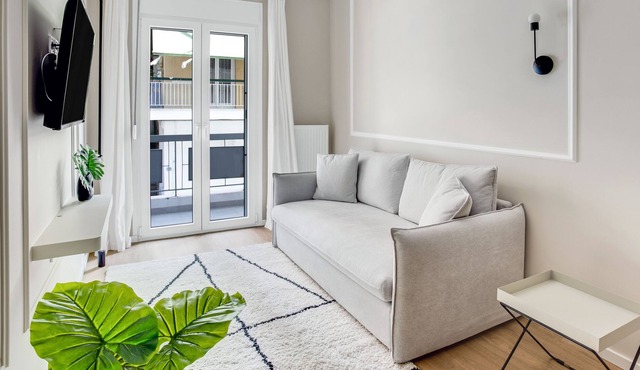 Sanders New Town - Inviting 1-Bdr. Apt. w/ Balcony in Neapoli
