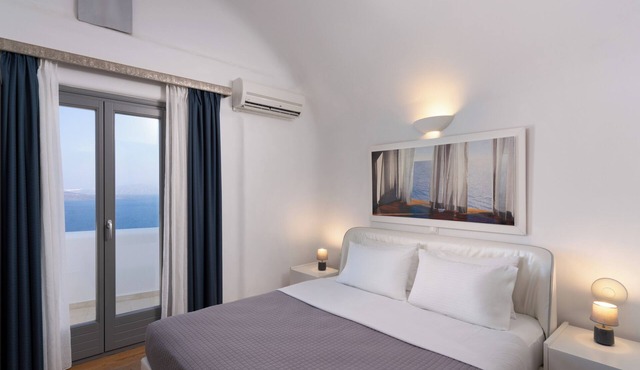 Santorini Princess Presidential Suites
