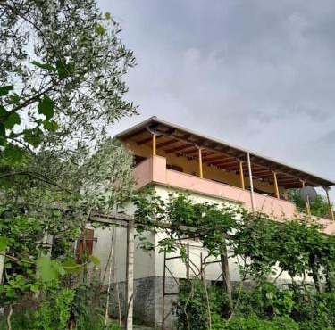 Sara & Mateo Guesthouse in Libohovë