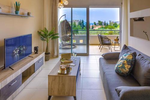 Savvas Apartment in Tolo