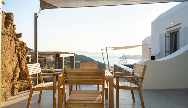 Sea and Sun ll in Ios Chora